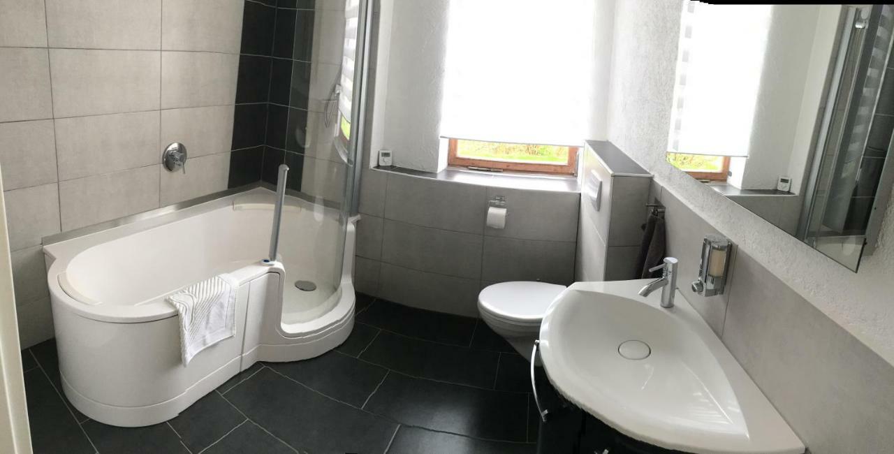Ferienwohnung Zum Saaletalblick 萨勒河畔瑙姆堡 外观 照片